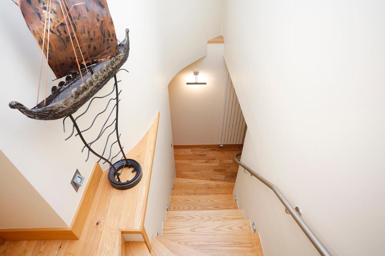 Joivy Unique Mezzanine Apartment In Сент-Ендрюс Екстер'єр фото