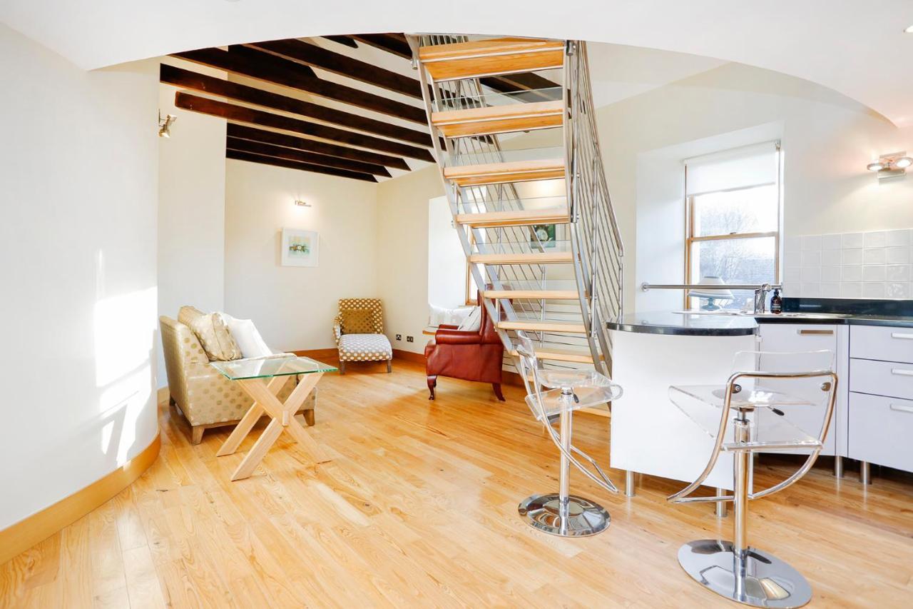 Joivy Unique Mezzanine Apartment In Сент-Ендрюс Екстер'єр фото